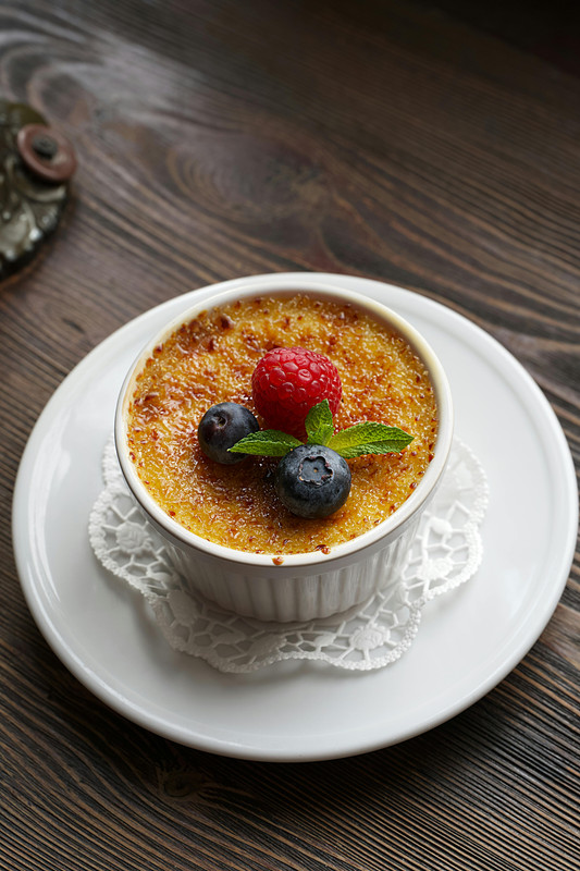 Crème Brûlée dish