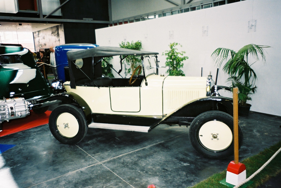 F1010024