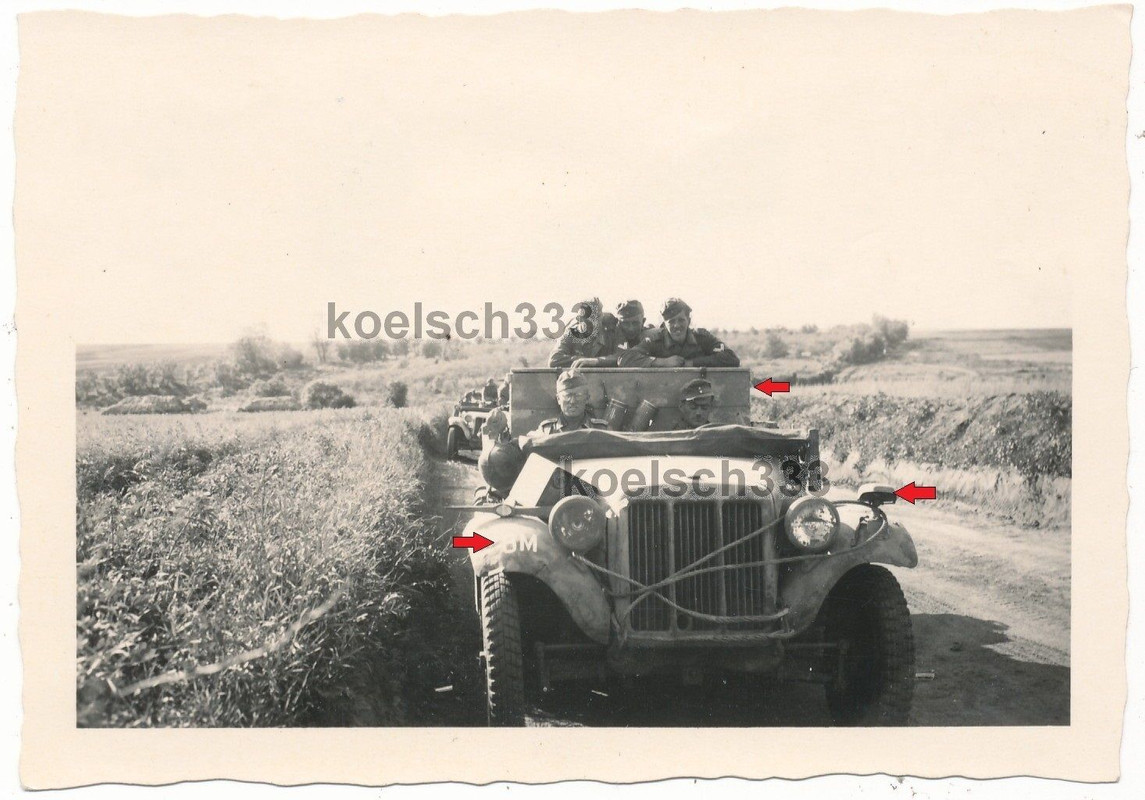Foto Panzer Halbkette Kennung 8M Notek Tarnlampe