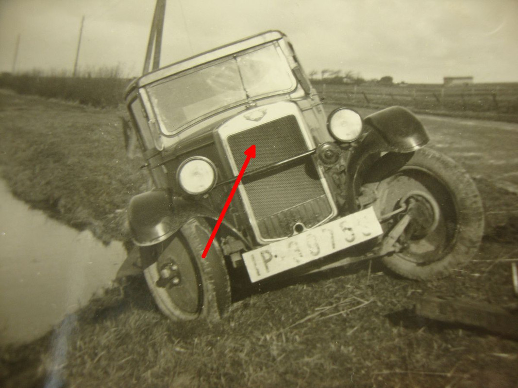 Pkw um 1938, Kühlerfigur PFERD, Hengst, Unfall, 