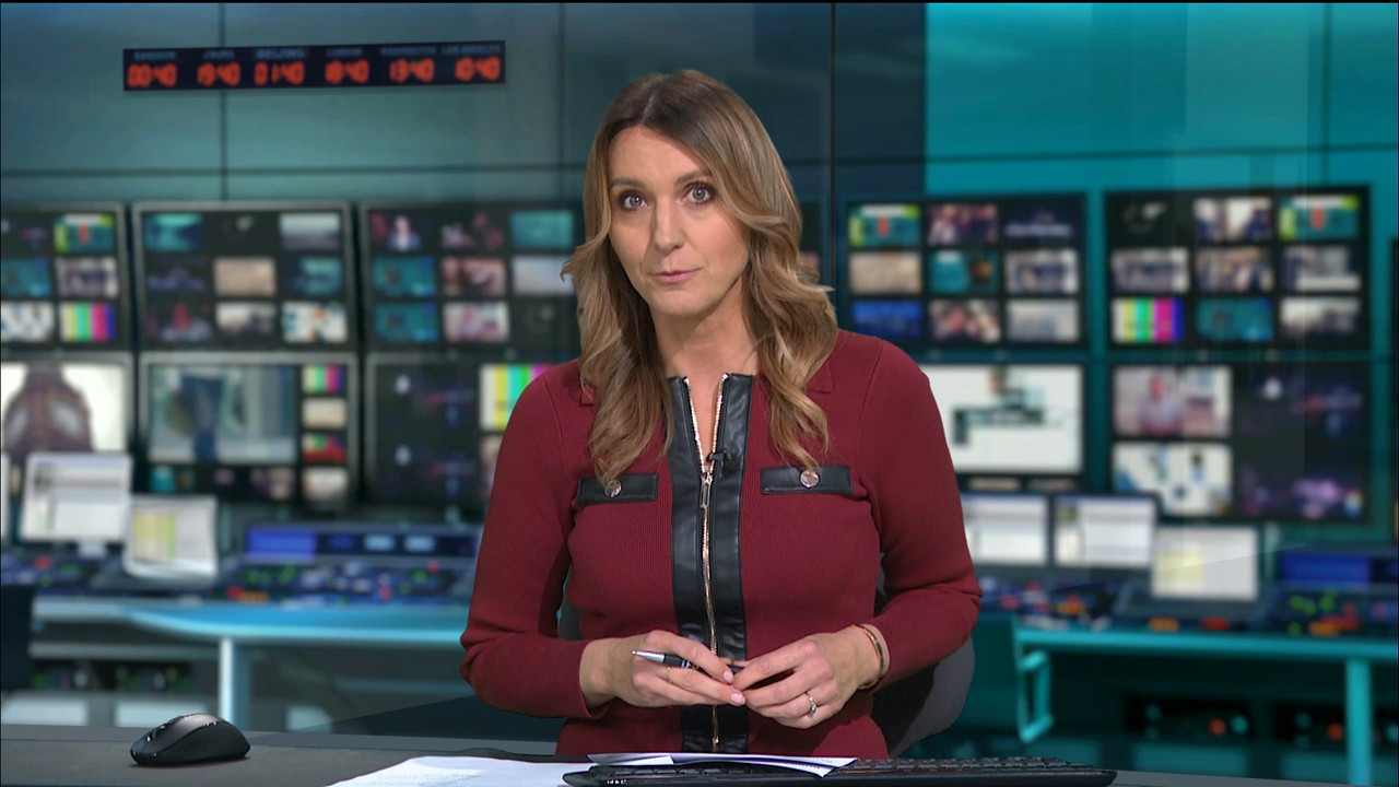 09.26 - 18.45.00 - ITV News Cymru Wales. A round-up of all the latest....ts_snapshot_01.15.791