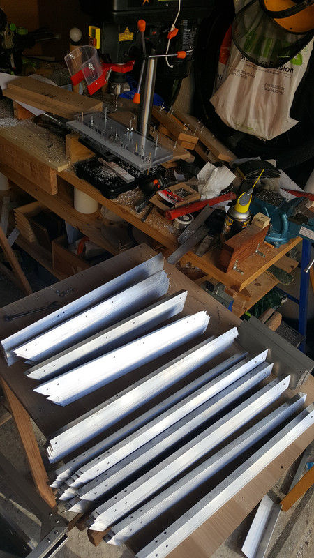 perçage des profilés entre deux greffages de reines