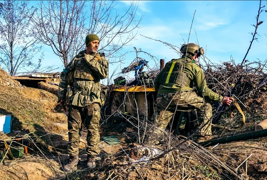 Rusos aseguran haber tomado Bajmut; Ucrania niega caída