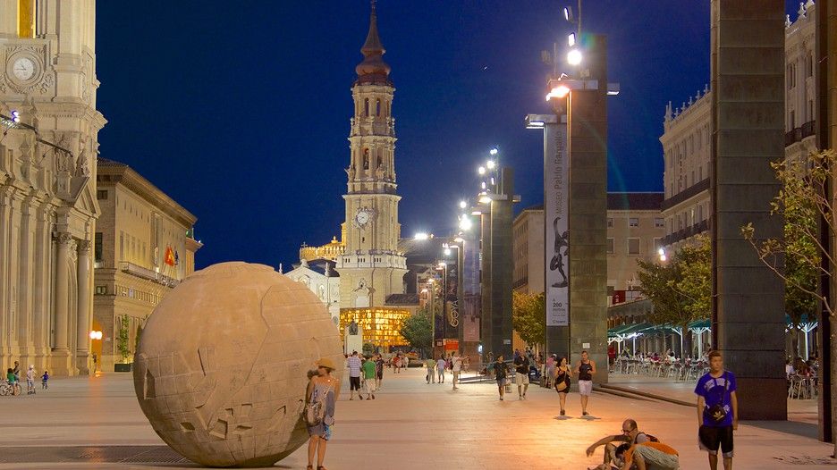 4937d497ec11bc38beffd0d855952431 Площадь Пилар сердце Сарагосы