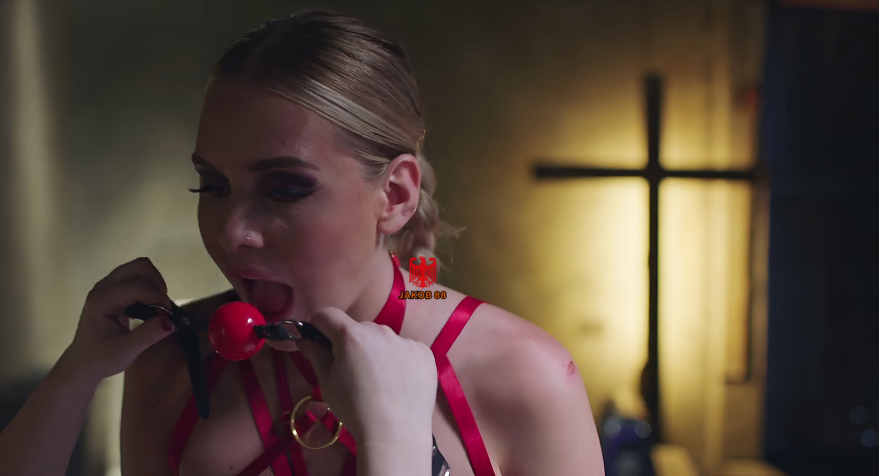 Sofia Kappel - Pleasure 2021