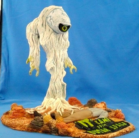 GEOMETRIC DESIGNS XENOMORPH (3)