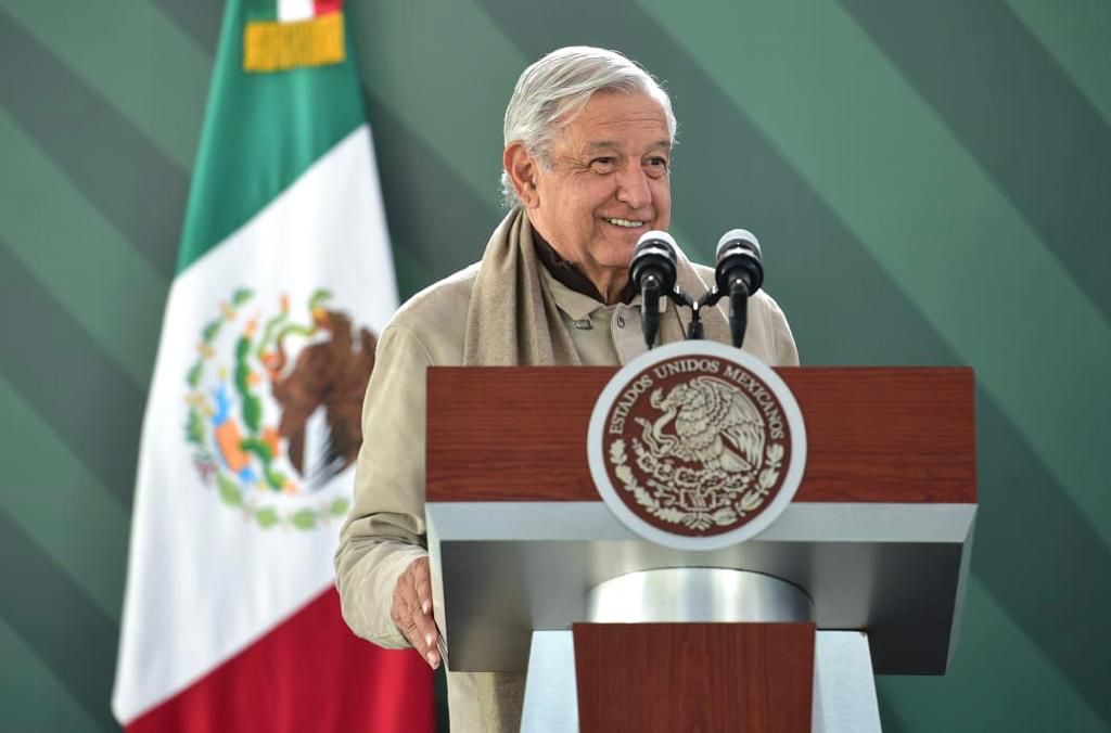 AMLO dice que los videojuegos son tóxicos y recuerda que antes se veía Chabelo
