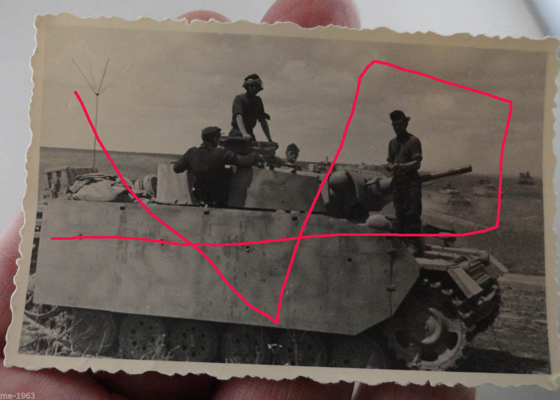 Panzer III Befehlswagen mit Seitenschürze und Fu