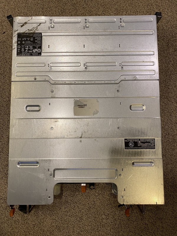 DELL E03J POWERVAULT MD1200 STORAGE ARRAY SERVER 11*3TB HDD'S 2*6GB CONTROLLERS DELL E03J POWERVAULT MD1200 STORAGE ARRAY SERVER 11*3TB HDD'S 2*6GB CONTROLLERS