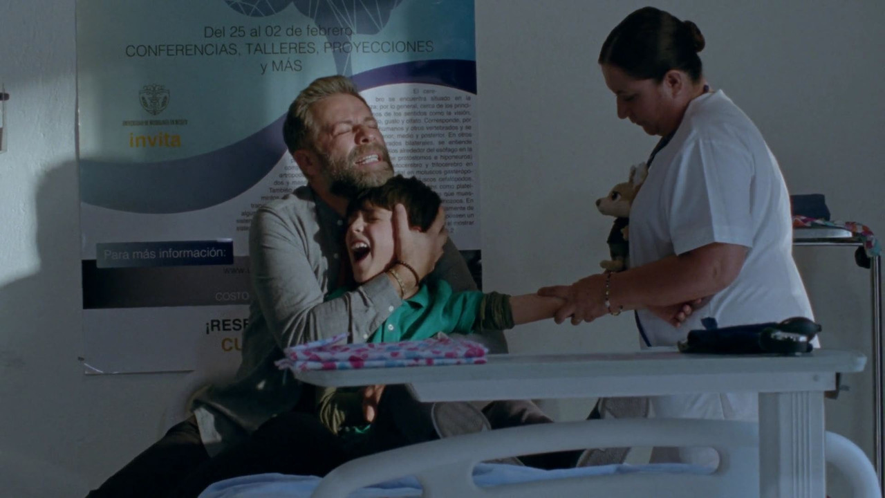 La vida en el silencio (2022).1080p.lat.cinecalidad_00_25_53_00_103