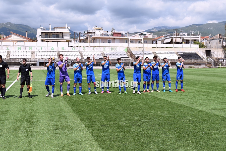 , &Pi;&alpha;&nu;&theta;&omicron;&upsilon;&rho;&iota;&alpha;&kappa;ό&sigmaf;- &Pi;&alpha;&lambda;&lambda;&eta;&xi;&omicron;&upsilon;&rho;&iota;&alpha;&kappa;ό&sigmaf; 3-0: &Mu;&epsilon; &tau;&omicron; &delta;&epsilon;&xi;ί &sigma;&tau;&alpha; &mu;&pi;&alpha;&rho;ά&zeta; &mu;&epsilon; &chi;&alpha;&tau; &tau;&rho;&iota;&kappa; &tau;&omicron;&upsilon; &Alpha;&gamma;&gamma;&epsilon;&lambda;ή (&phi;&omega;&tau;&omicron;&gamma;&rho;&alpha;&phi;ί&epsilon;&sigmaf;)