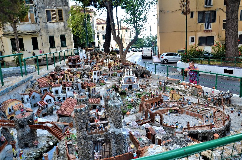 VIETRI SUL MARE-24-9-2018 - Italia y sus pueblos-2018/2019/2023 (16)