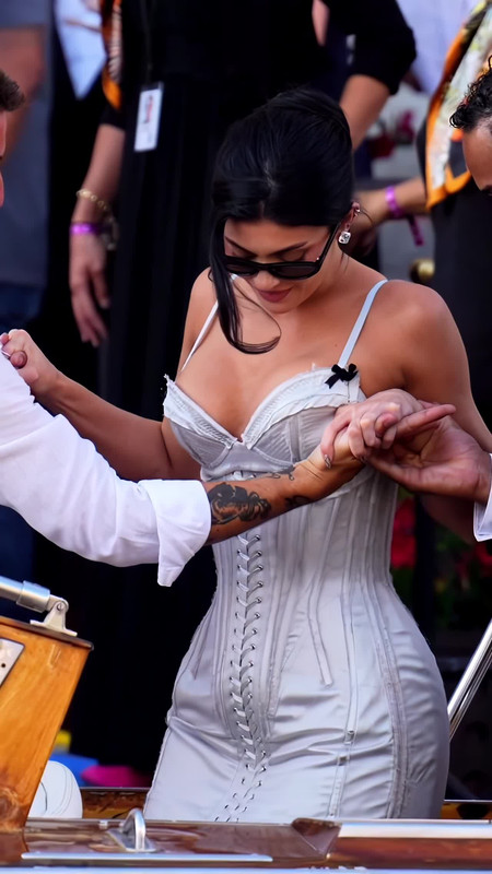 IMG_20250916_001352_929