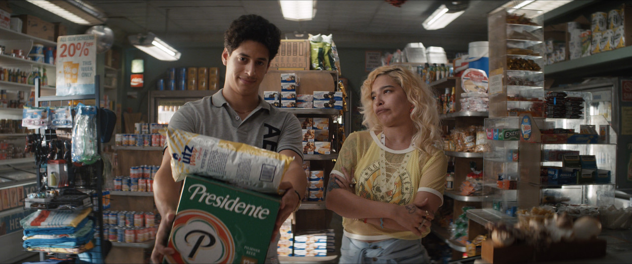 In The Heights_t02_new.mkv_snapshot_00.07.27.906