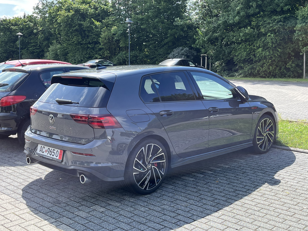 9AB56A46-A26C-42D6-8205-C02BE51D22D2