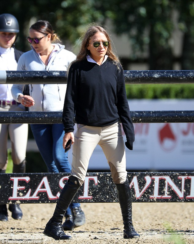 50BD5F9D00000578-0-image-m-34_1538088958689