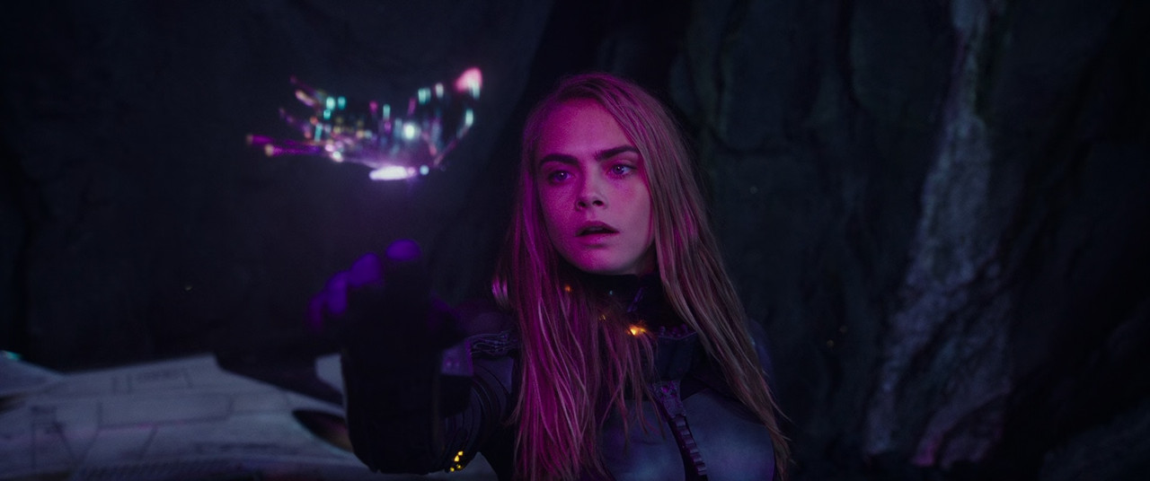 Valerian and the City of a Thousand Planets 2017 (1080p x265 10b