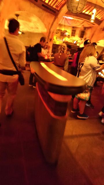 Oga's Cantina, Disneyland Park DSC-1406-2