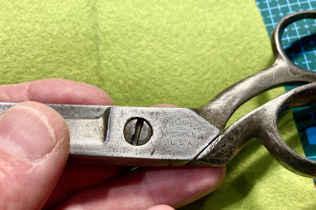 34F76856-0A73-4AA4-A7D1-566FE0423EDB