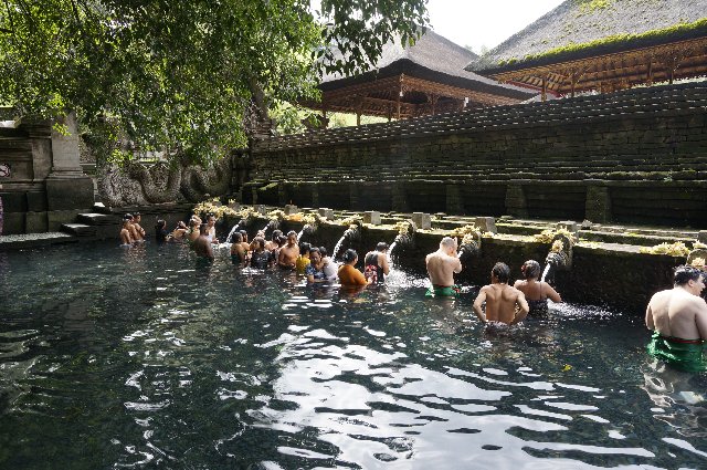 Indonesia y Kuala Lumpur en 18 días: El viaje de mi vida - Blogs de Indonesia - Día 9 - Bali: Tegalallang, G. Kawi, Tirta Empul, Batur y Besakih (4)