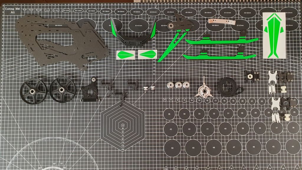 SAB Goblin 380 Green Carbon Kit s (7)