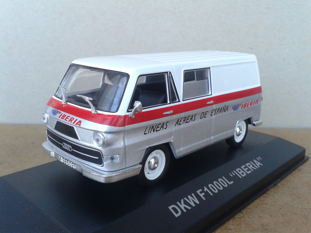 1963 DKW F 1000 L Combi I “Iberia” (Ixo – nº 11 Furgonetas de Antaño) (2)