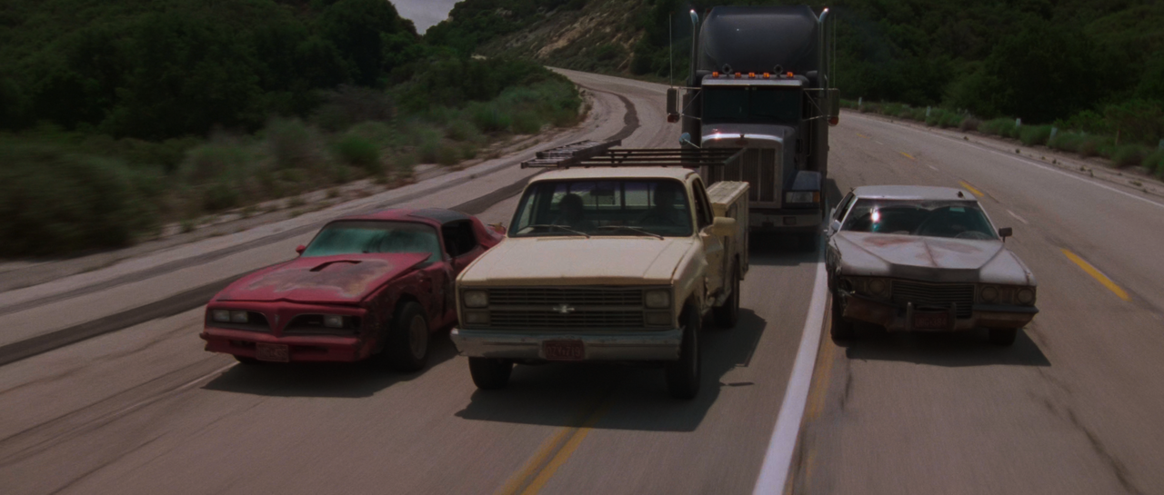 Breakdown.1997.2160p.AMZN.WEB-DL.HDR10Plus.DoVi.by.DVT.mkv_snapshot_01.22.19_[2022.04.12_17.49.15]