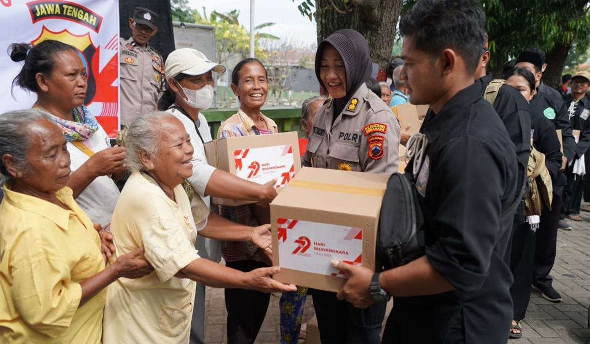 Sambut HUT Bhayangkara, Polrestabes Semarang Gelar Bakti Sosial Besar