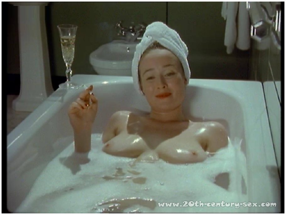 jennifer-ehle-20