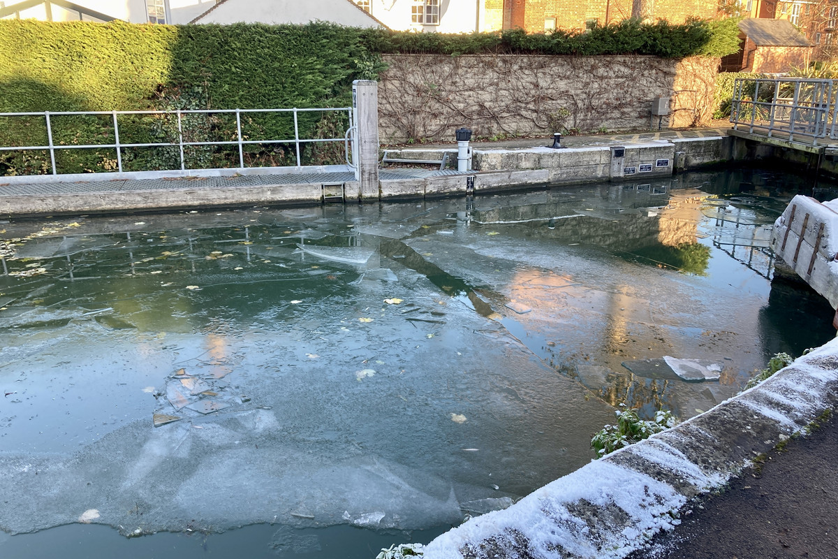 2E43293F-6745-45E5-81BC-B381C100A720