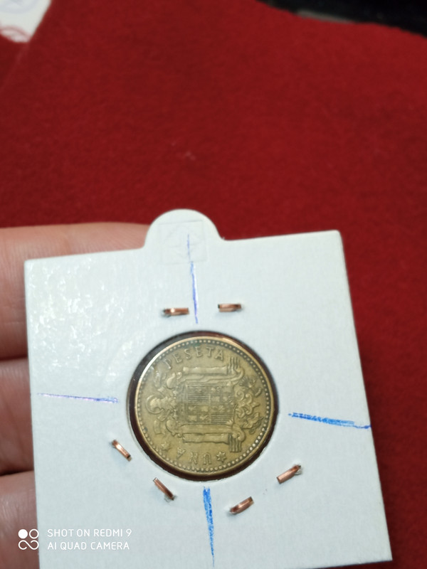Una peseta de Franco de 1963 girada 90 grados. IMG-20201119-103352