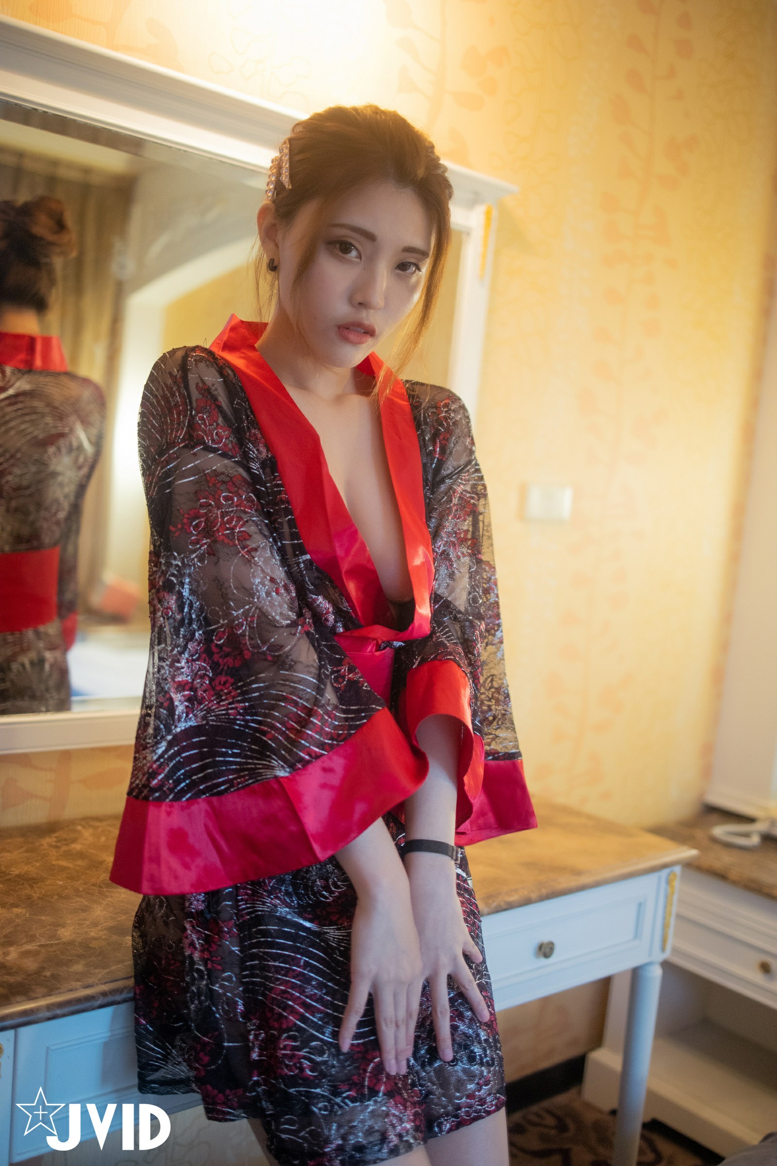 jvid苡琍 旧旅舍の美人女将写真，性感皮肤白的美女插图1