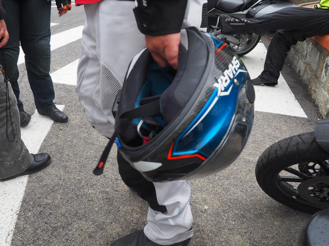 C72ACC20-AD7E-4D94-A9B0-6134EB333321