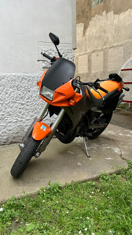 825cb94b-0a4c-4eea-8124-8a8b2d55ab5b