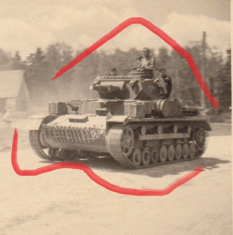 Foto WH Soldat Panzer Tank Einsatz Rußland Vormarsch