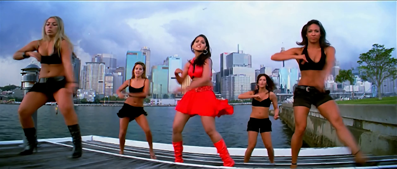 Anushka Shetty Title 4K Song from Okka Magadu2025-04-24 18-32-20-740-186