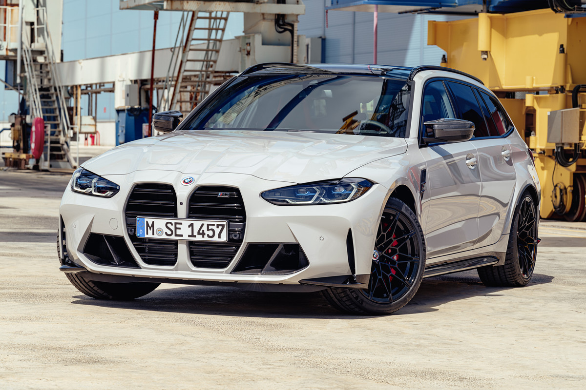 P90468105_highRes_the-first-ever-bmw-m