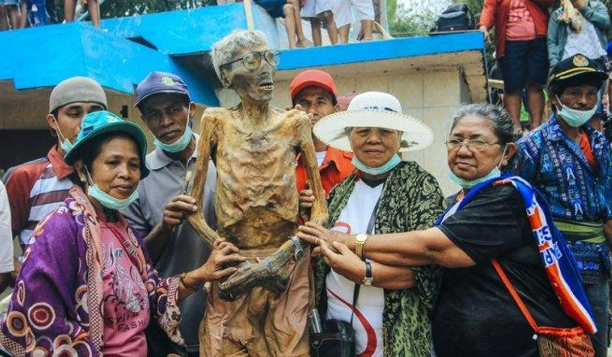 Ma’nene, Ritual Unik Suku Toraja Menghormati Leluhur dengan Membersihkan Mayat
