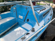 Macgregor-25-starboard-deck