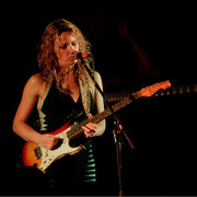 [Slika: Ana-Popovic-Band-Colos-Saal-Aschaffenburg2015-cover.jpg]