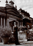 Carole-Bouquet-b30