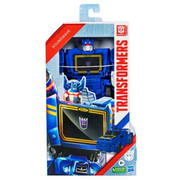 Transformers-Authentics-Titan-Changer-Soundwave-2
