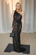 Dakota-Fanning6th-Academy-Museum-Gala403