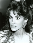 connie-sellecca-b17