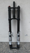 Vendida horquilla DNM USD-8 1
