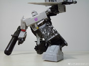 Earthrise-Megatron-08