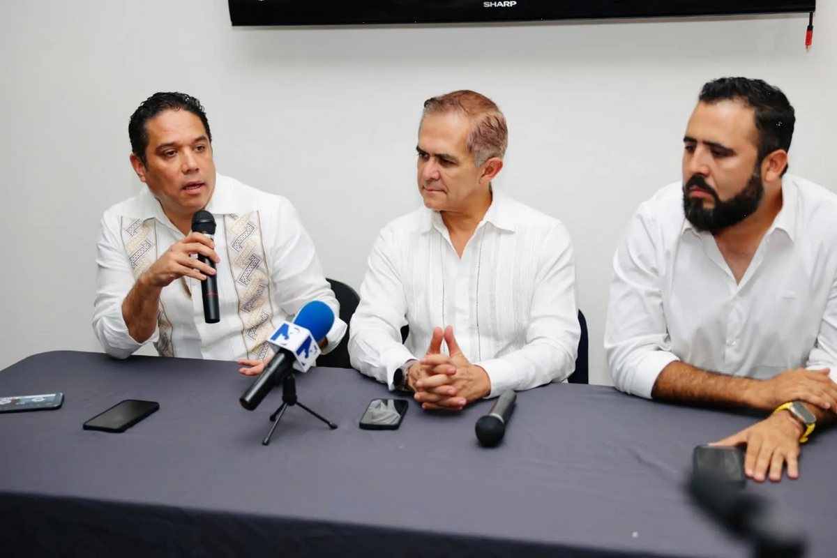 Va por México debe ceñirse a las reglas del INE, adelanta Mancera