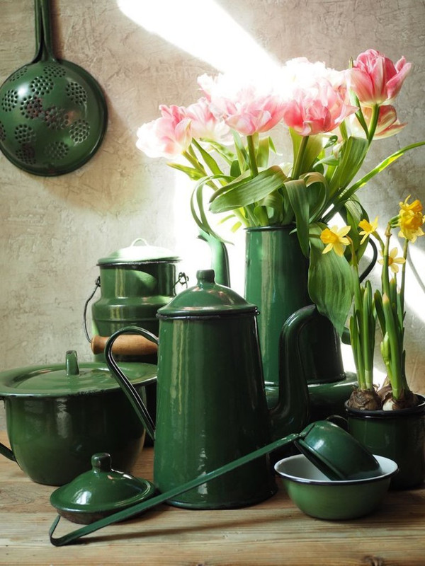 green-utensils.jpg