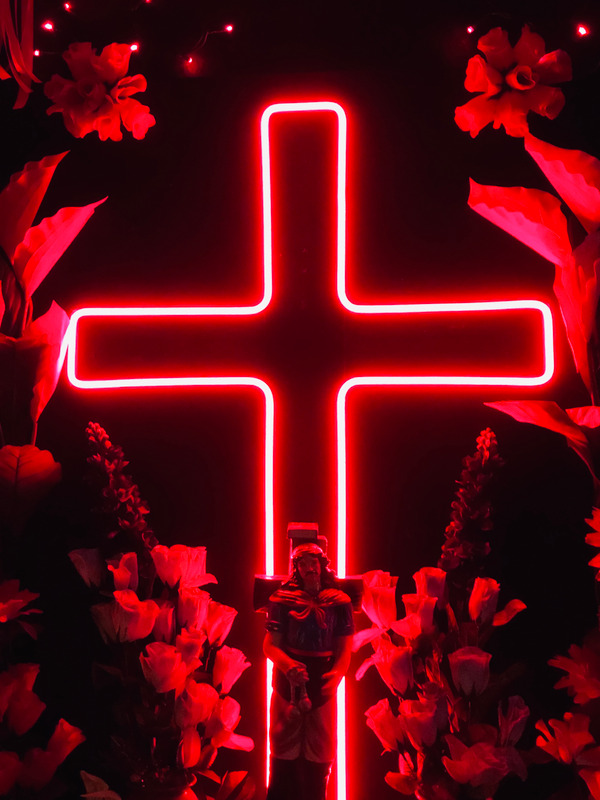 red-cross-with-light.jpg