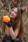 Marvel-Charm-Mila-Trickor-Treat-046